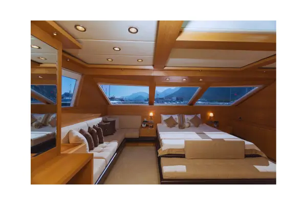 Cabines espaçosas e elegantes: luxo acessível para sua viagem dos sonhos