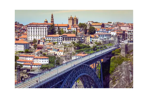 O Porto combina tradição, beleza arquitetônica e um estilo de vida mais tranquilo