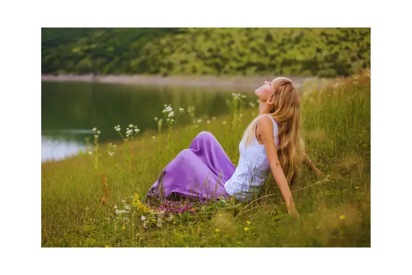 Descubra como suas viagens podem unir lazer e sustentabilidade, respeitando a natureza local