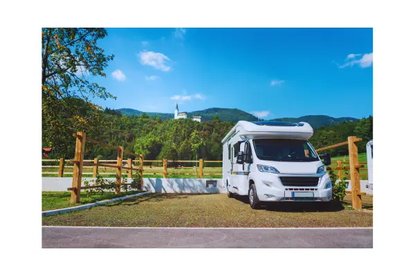 motorhome com painéis solares