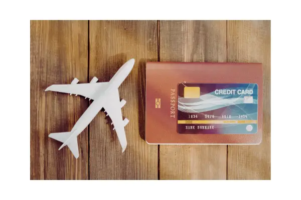 forma mais barata de pagar viagens cartão ou dinheiro